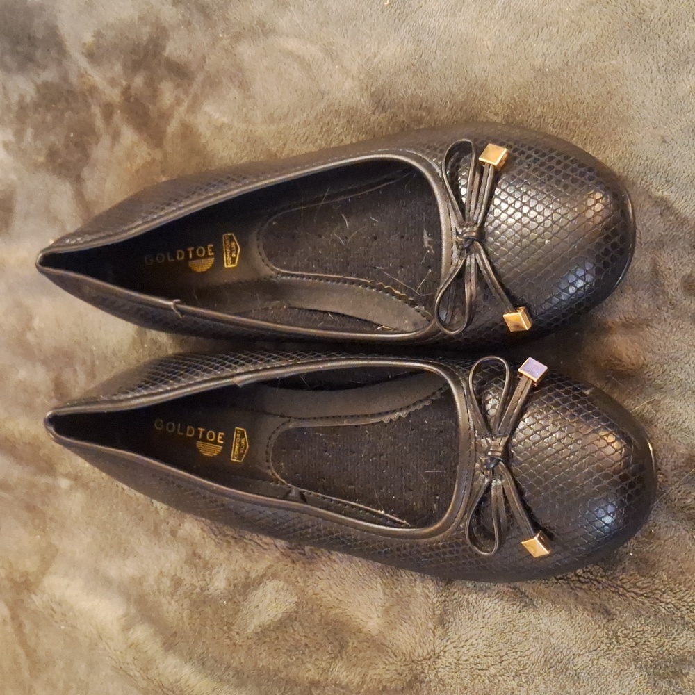 Goldtoe Brand ballet flats size 10